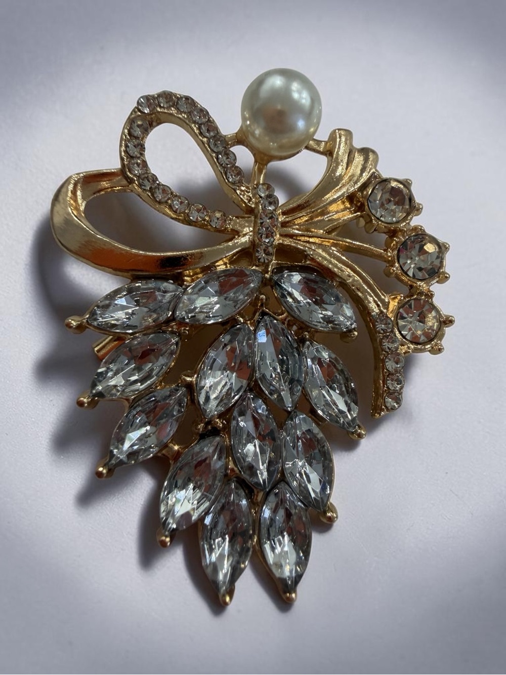 Elegant Gold-Tone Crystal and Pearl Brooch